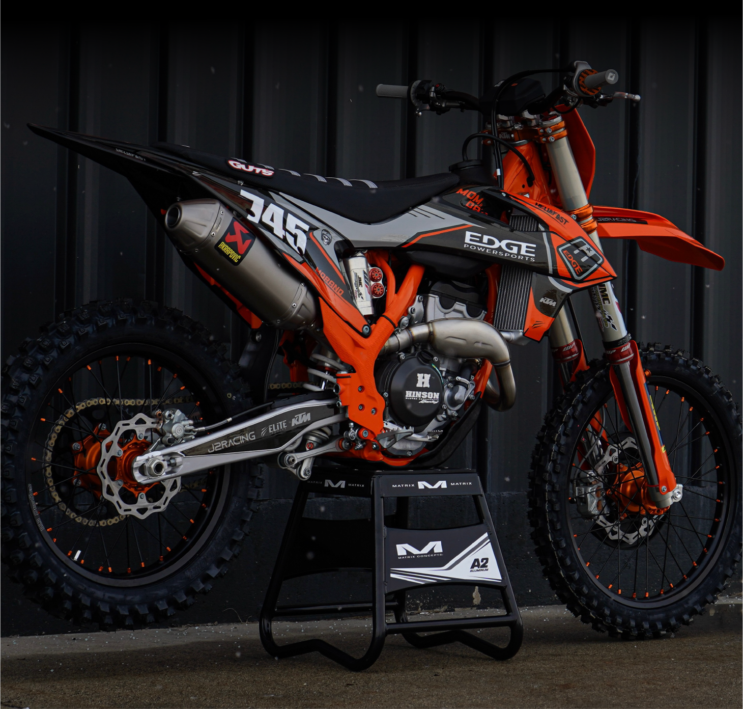FULL CUSTOM GRAPHICS